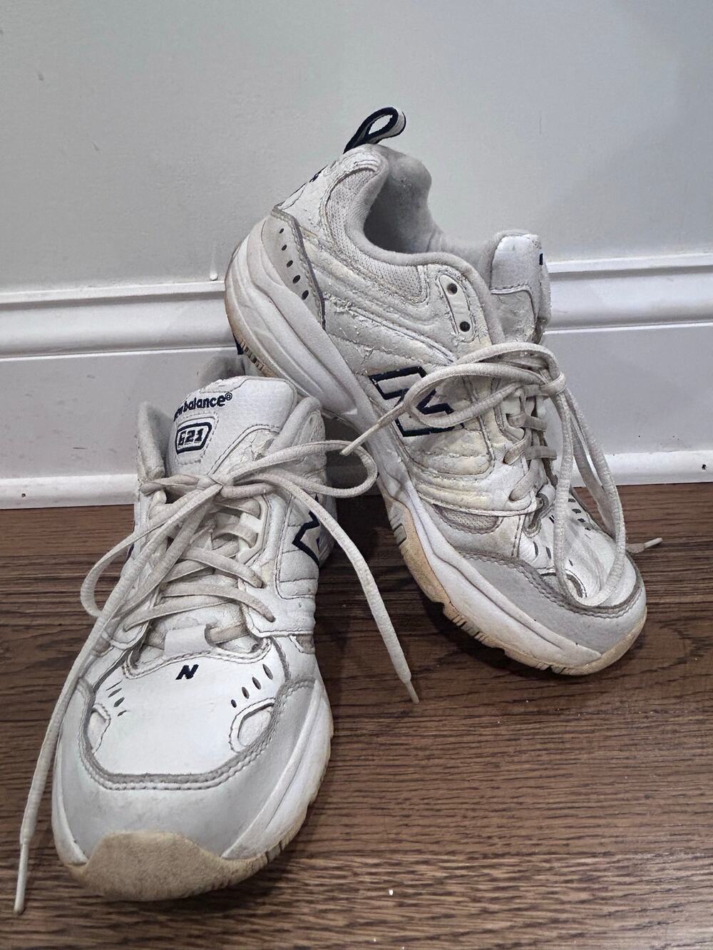 New Balance 621 Chunky White Sneakers Vintage 90s Dad Shoes Womens Sz 6.5D